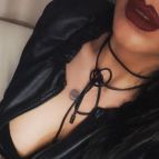 camgirl velvettruffle in CHAT